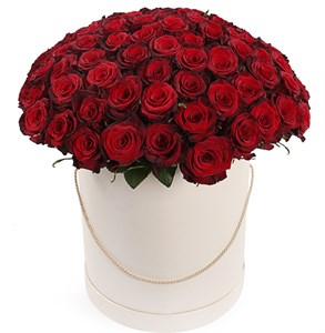 из 101 красной розы Ред Париж в шляпной коробке